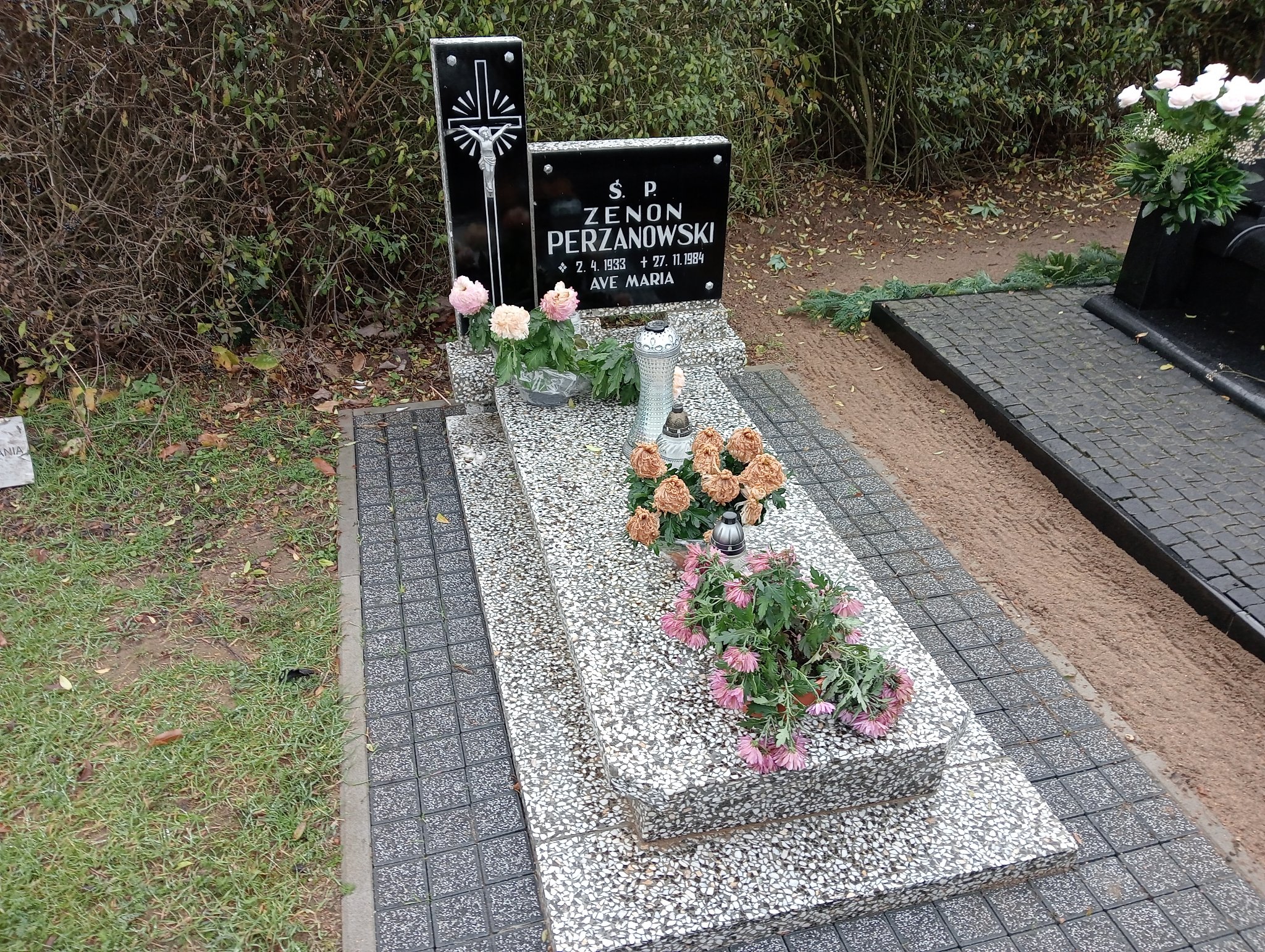 Zenon Perzanowski 1933 Pleszew - Grobonet - Wyszukiwarka osób pochowanych