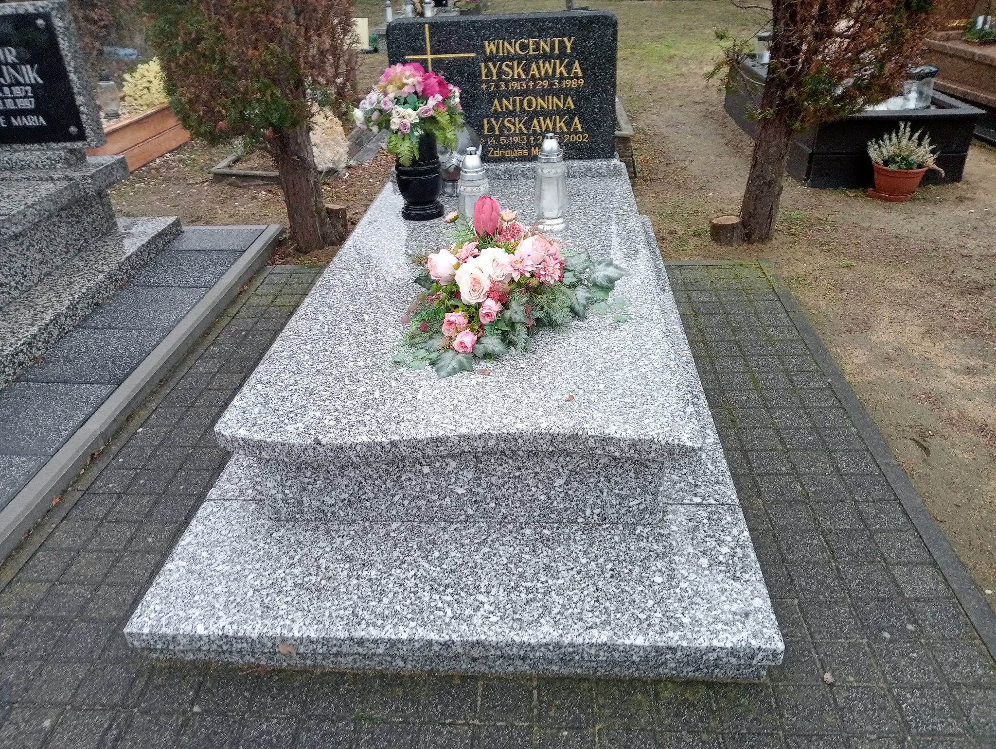 Grób Antonina Łyskawka