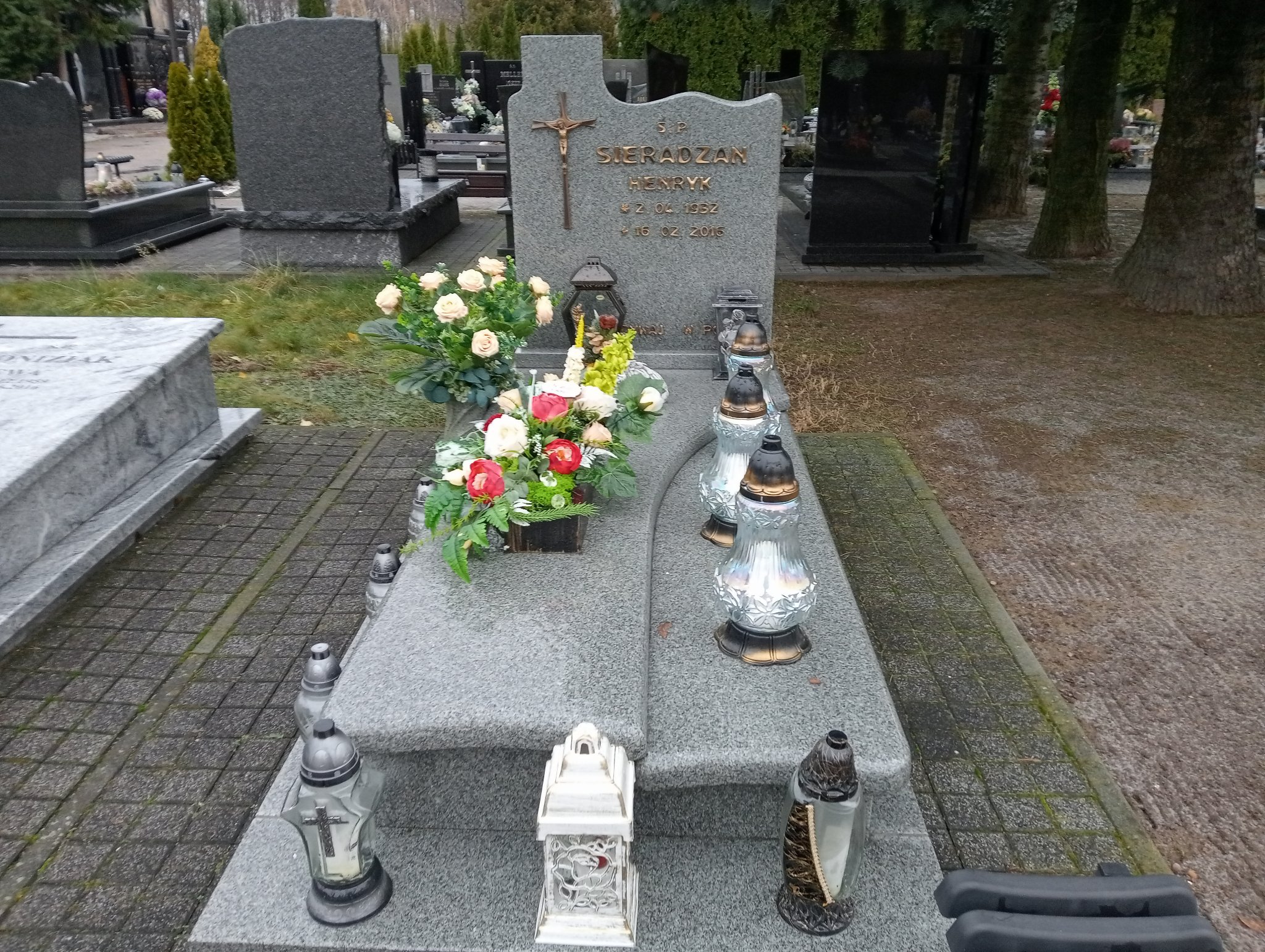Grób Joanna Sieradzan