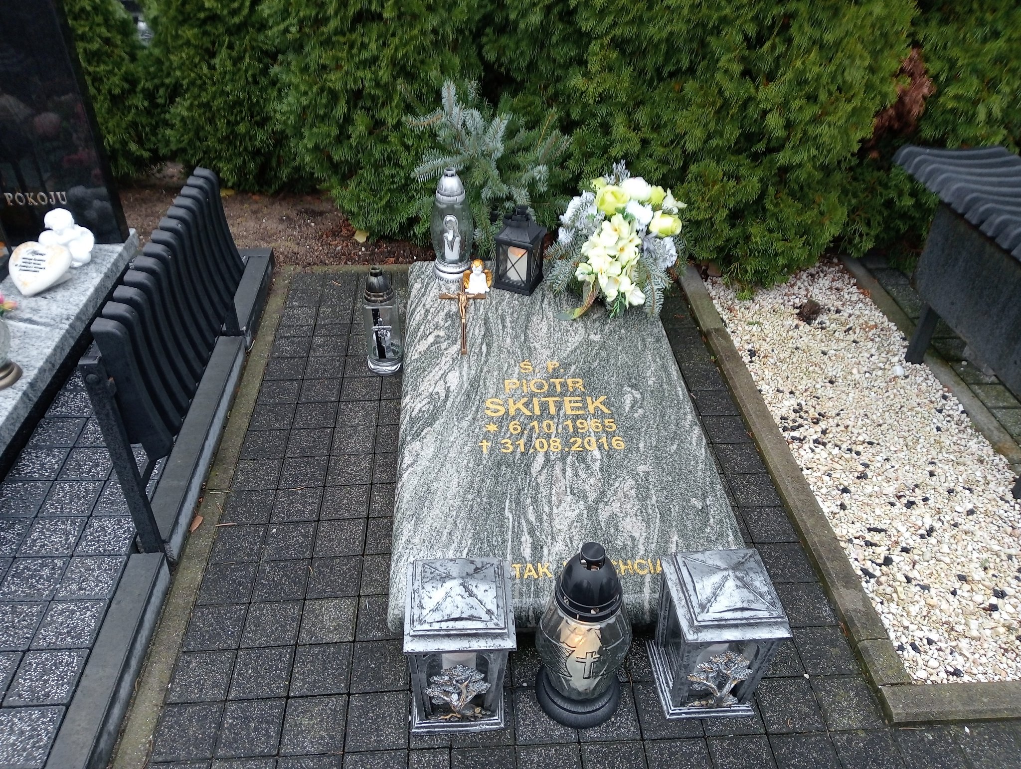 Grób Sara  Wojtysiak